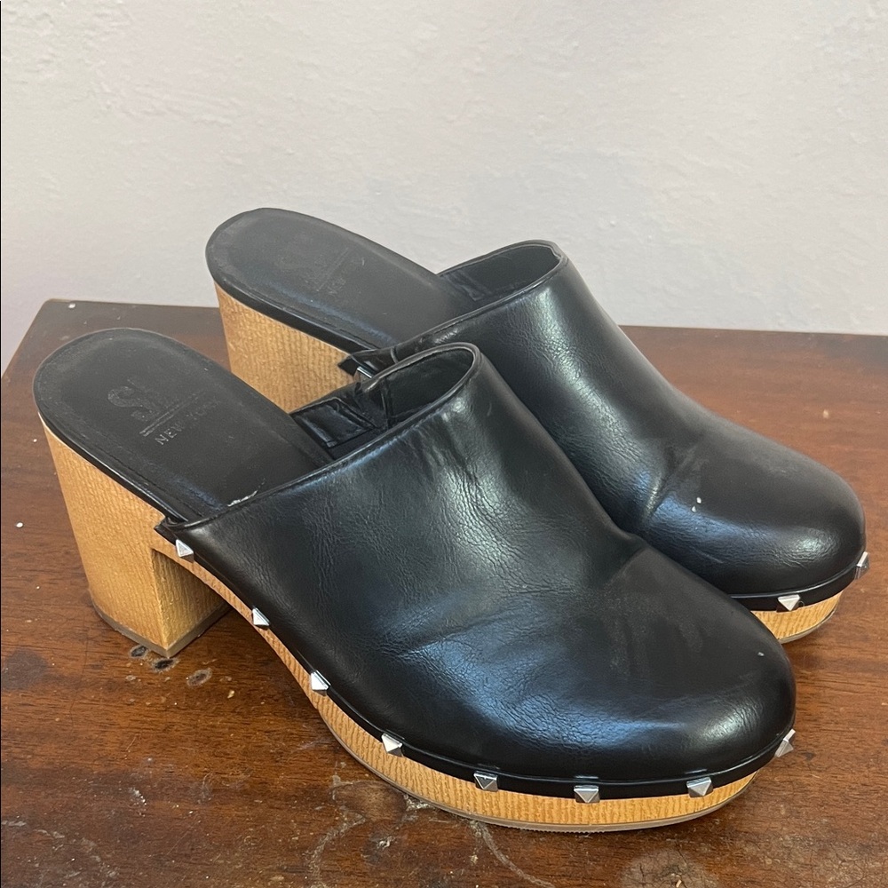 Steve Madden Black Leather Mules with Studded Accents